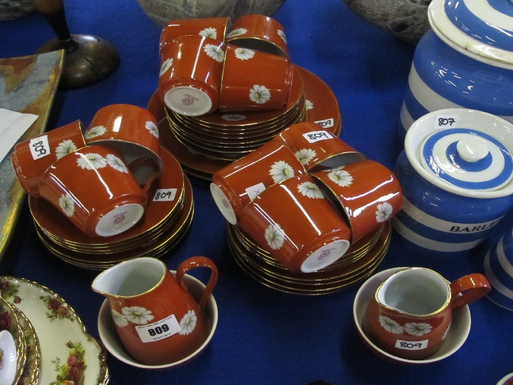 Appraisal: Noritake daisy decorated teaset