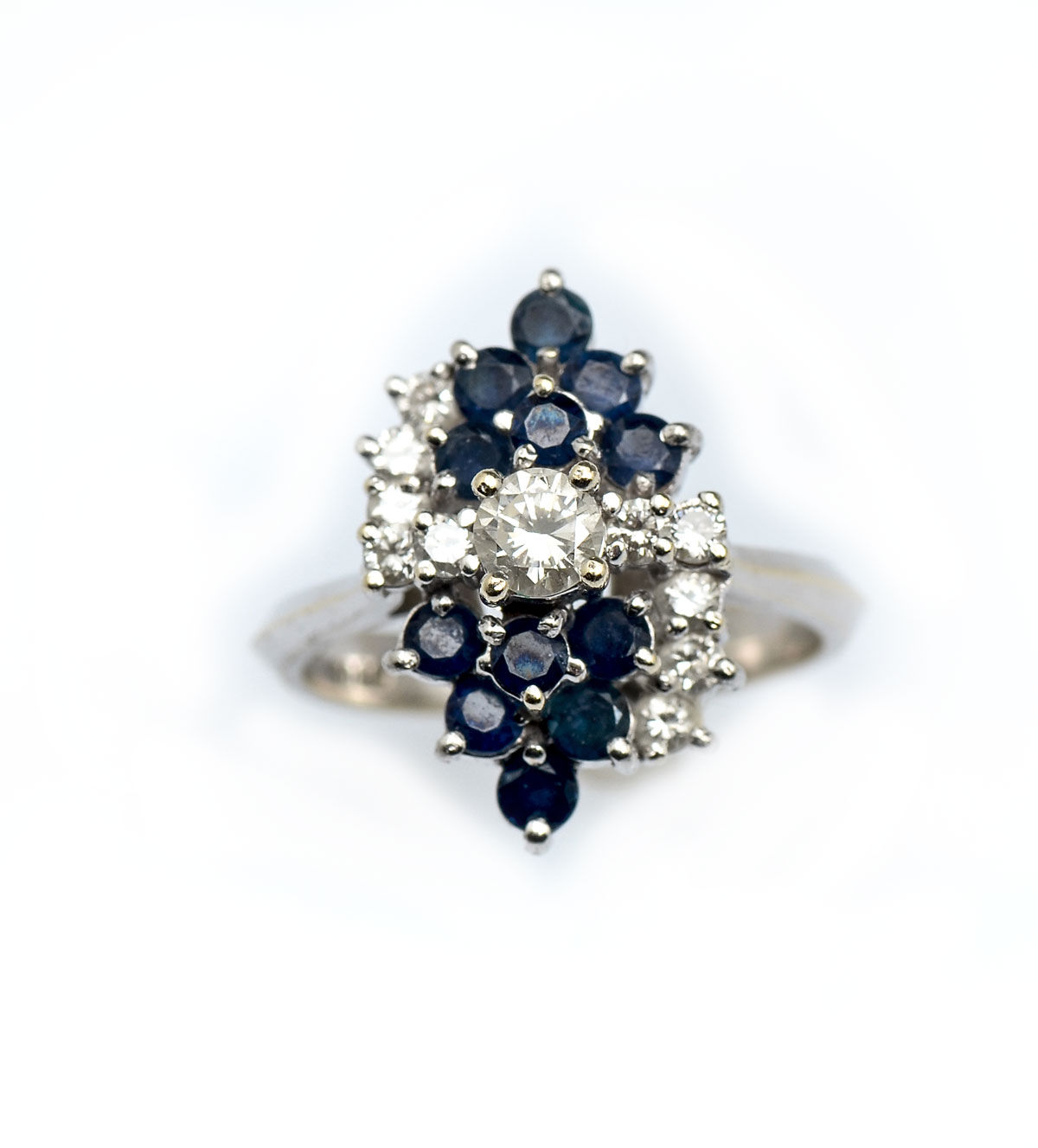 Appraisal: K DIAMOND SAPPHIRE RING K white gold ring contains round