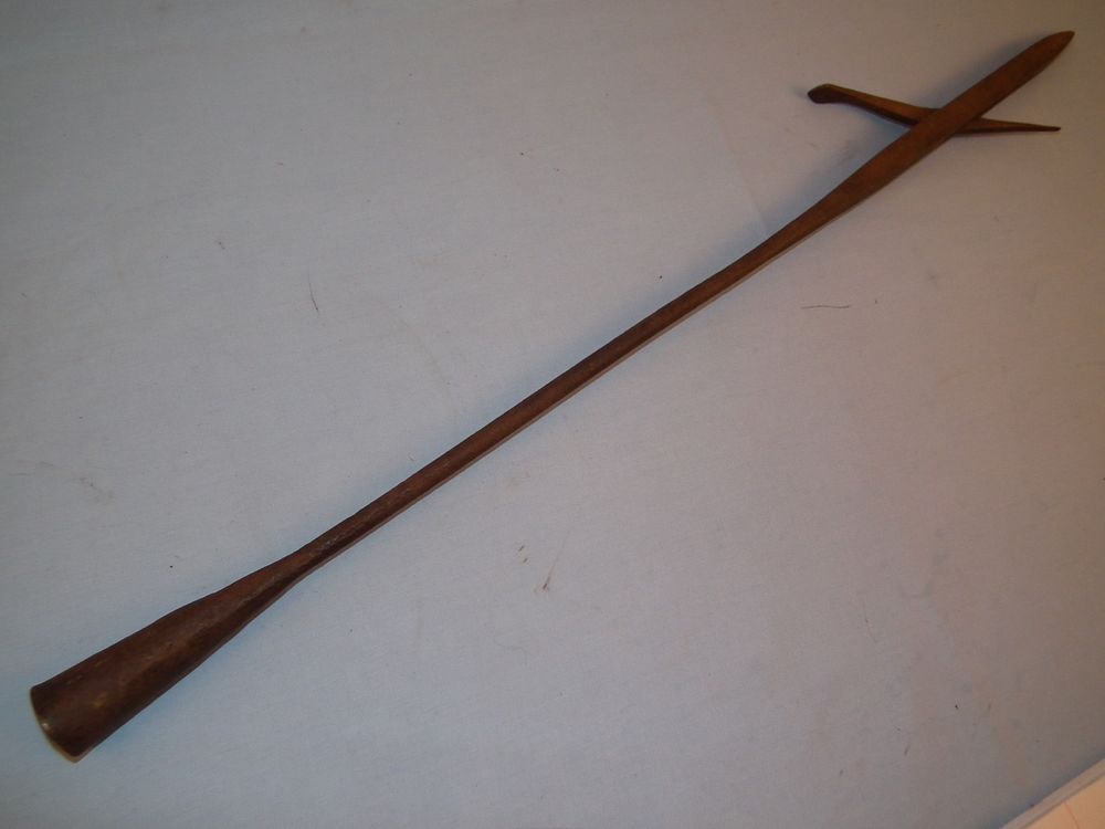 Appraisal: ANTIQUE PORPOISE HARPOON Antique iron porpoise harpoon in long