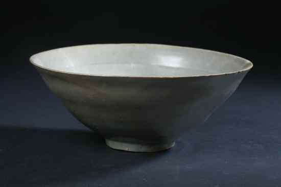 Appraisal: KOREAN CELADON PORCELAIN BOWL Koryo Dynasty - in diam