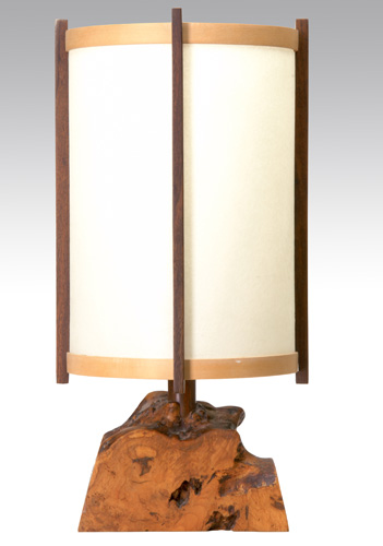 Appraisal: GEORGE NAKASHIMA Single-socket desk lamp on burl wood base From