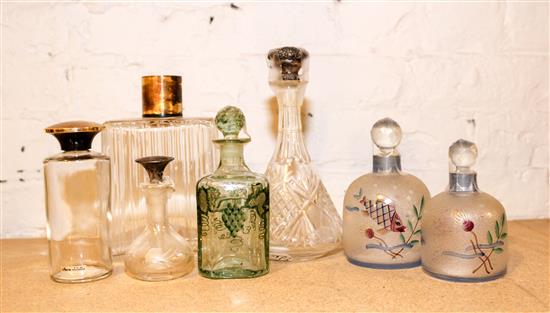 Appraisal: Sale Lot An American K Yellow Gold Mounted Perfume Anson