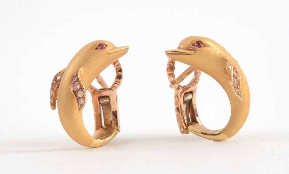 Appraisal: CARRERA Y CARRERA K GOLD RUBY DOLPHIN EARRINGS Full bodied