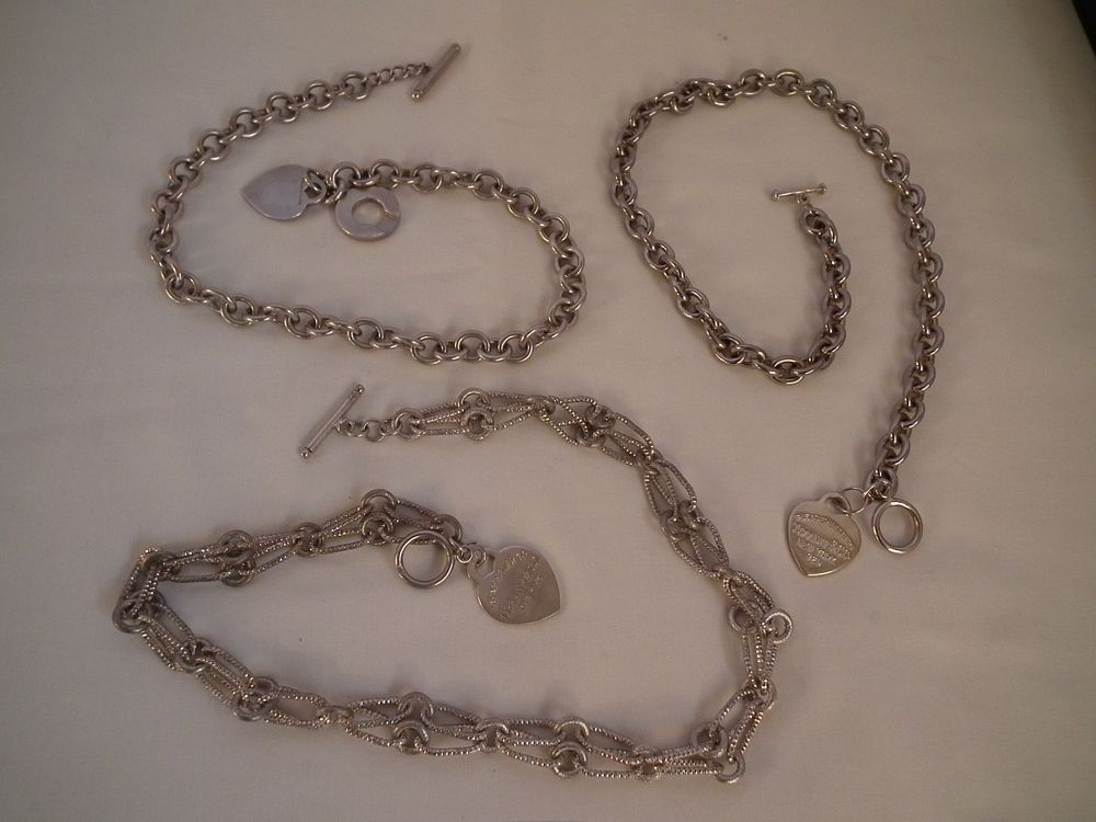 Appraisal: TIFFANY SILVER NECKLACES Lot of Tiffany Co chain necklaces with