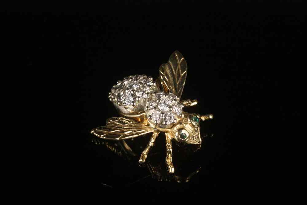 Appraisal: BROOCH - One K yellow gold and diamond bee form