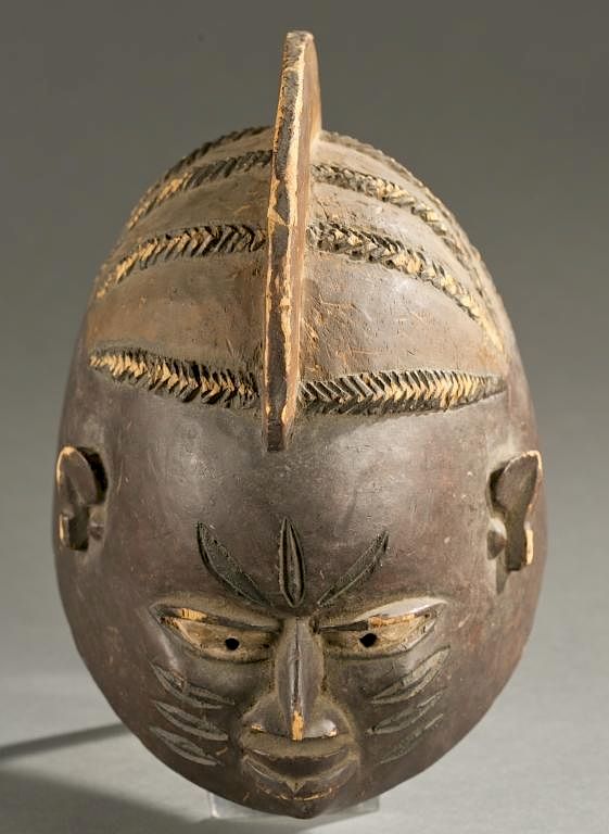 Appraisal: Gwooden Gelede society headdress A wooden Gelede society headdress Nigeria