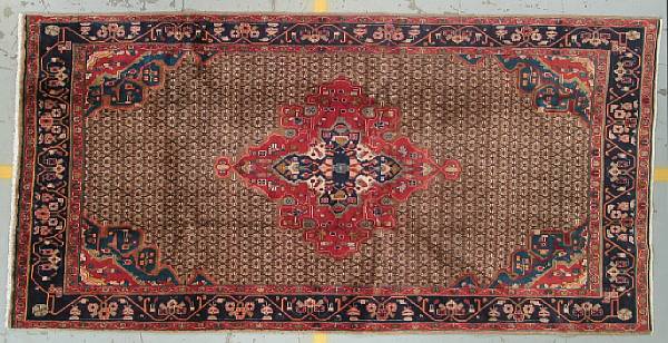 Appraisal: A Hamadan rug size approximately ft in x ft in