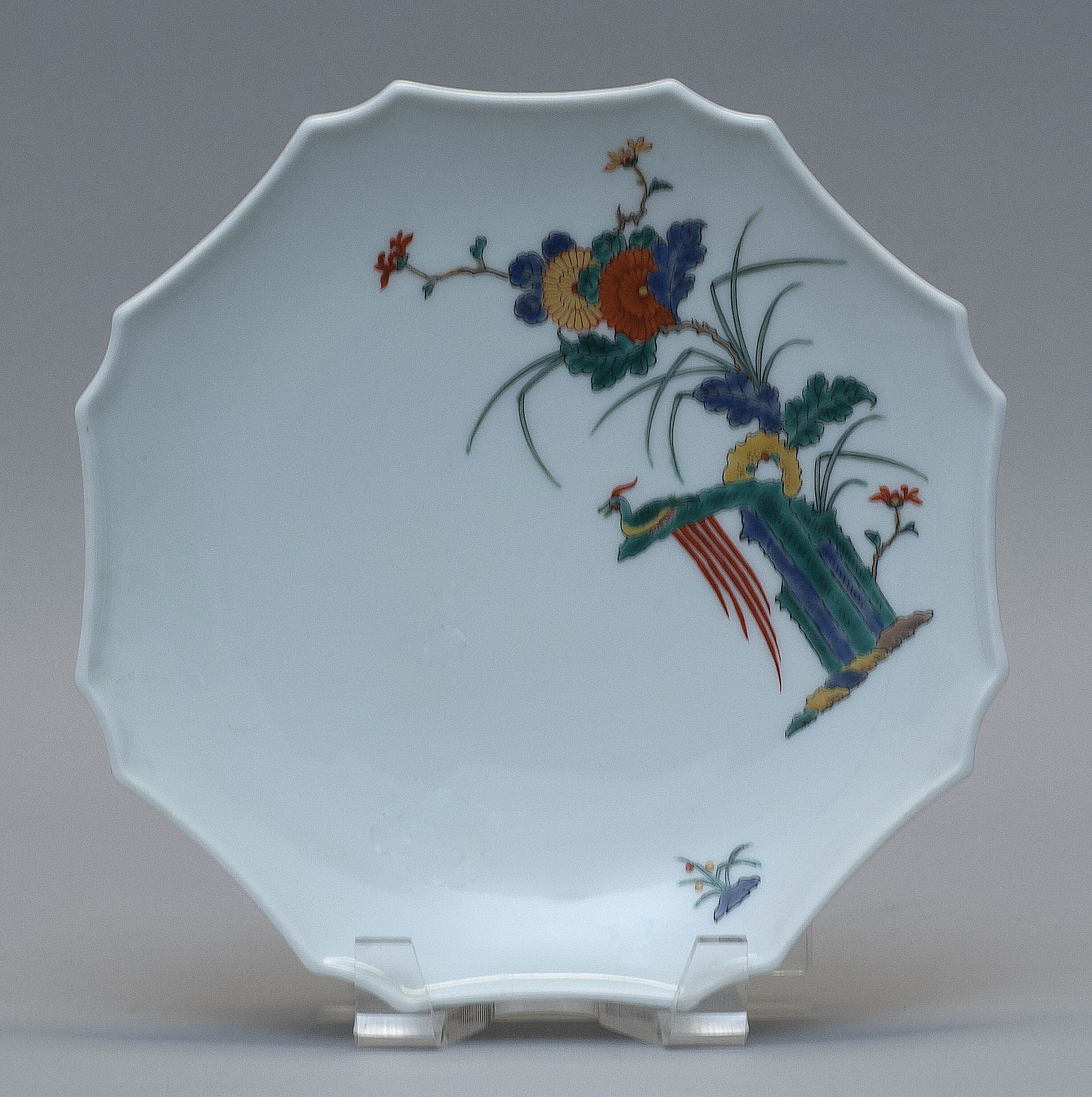 Appraisal: KAKIEMON PORCELAIN FOOTED DISH In scalloped hexagonal form with hand-painted