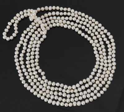 Appraisal: A Long Strand of Freshwater Cultured Pearls An attractive inch