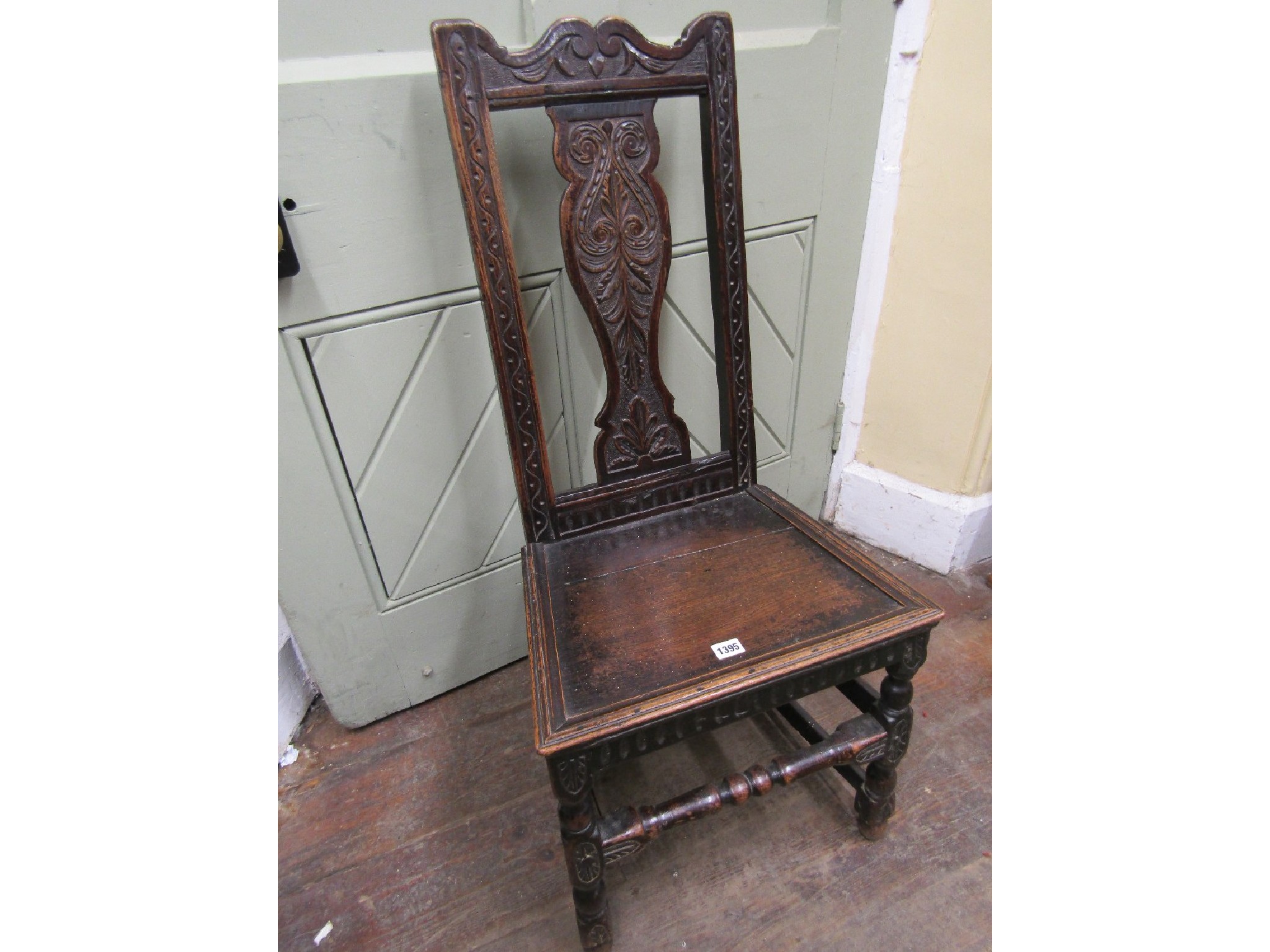 Appraisal: An Old English oak side chair the vase shaped splat