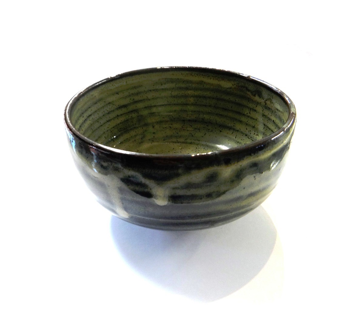 Appraisal: An Onda -Yaki chawan decorated with a mottled blue grey