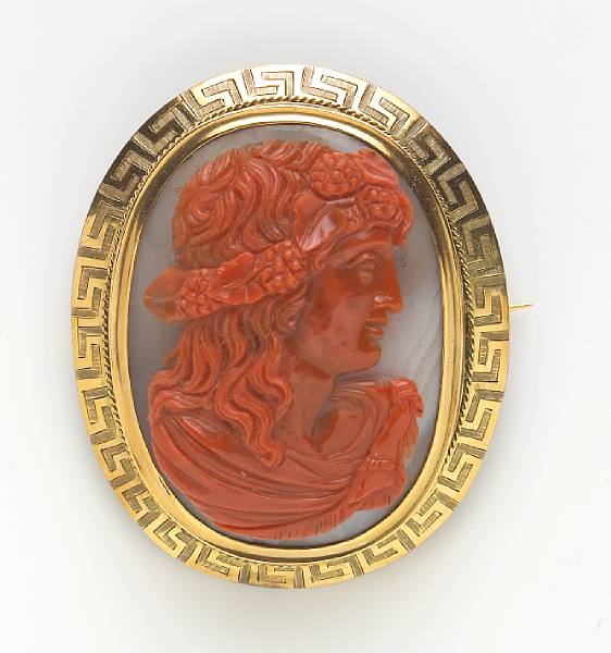 Appraisal: A Victorian stone cameo within a k gold Greek key