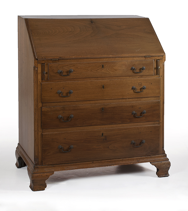 Appraisal: CIRCA AMERICAN CHIPPENDALE SLANT-LID DESK in walnut Interior with some