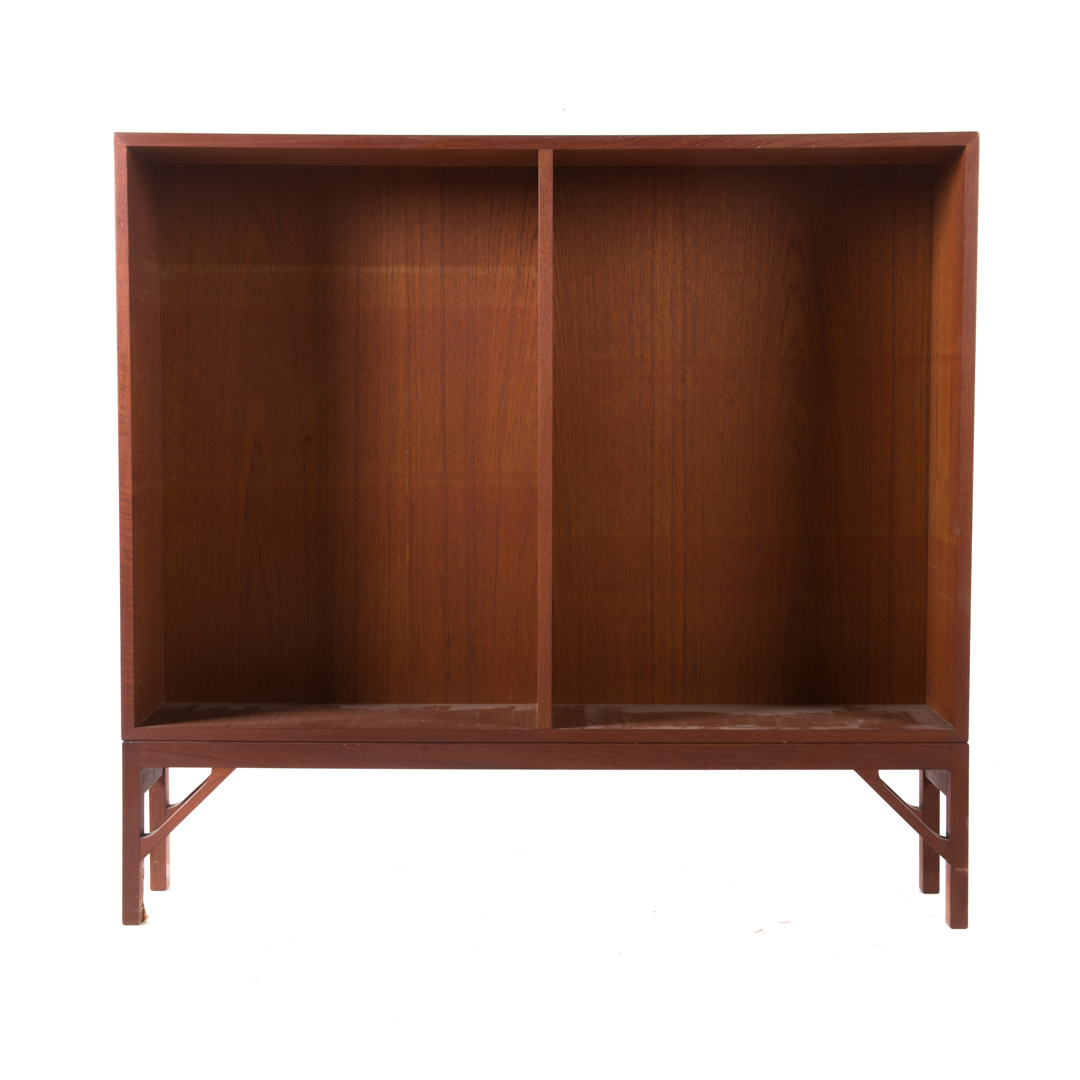 Appraisal: France Daverkosen teakwood bookcase Denmark mid- th century double open