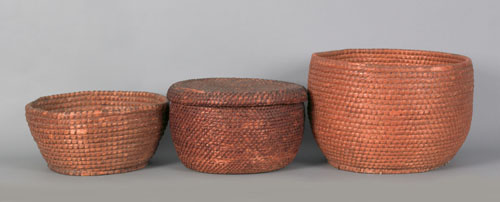 Appraisal: Three Pennsylvania rye straw baskets th c h dia h