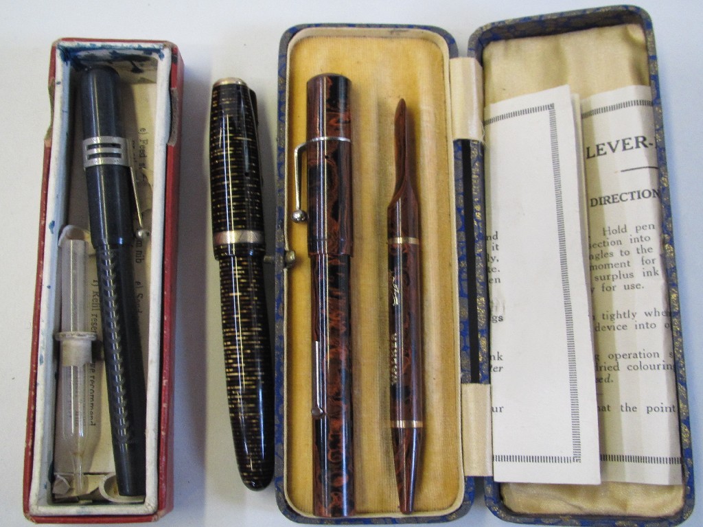 Appraisal: Lot comprising Swan fountain pen in box a Parker pen