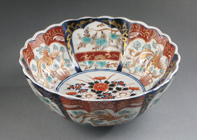 Appraisal: JAPANESE IMARI PORCELAIN BOWL Meiji Period hand enameled Dimensions D