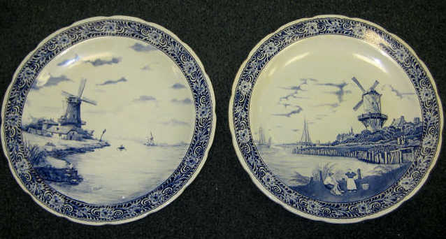 Appraisal: PAIR OF DUTCH DELFTWARE CHARGERS P Regaut Maastricht Holland circa