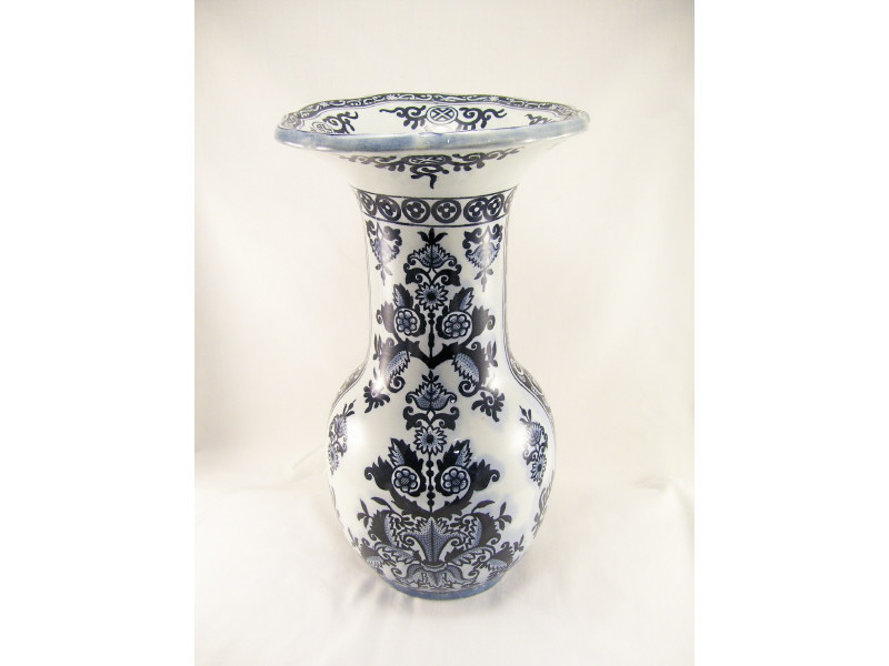 Appraisal: English Blue White Delft Vase Hand decorated blue and white