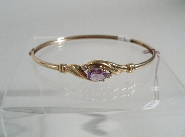 Appraisal: Ladies Bangle Bracelet K yellow gold oval cut amethyst flanked