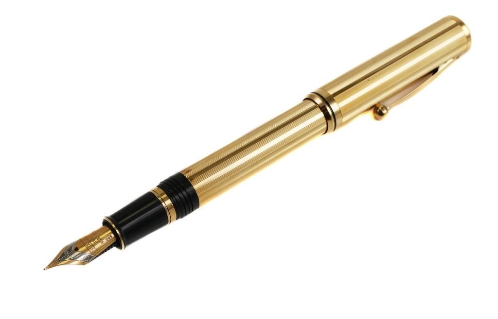 Appraisal: SHEAFFER Connaisseur K gold electroplate classic fountain pen Medium nib