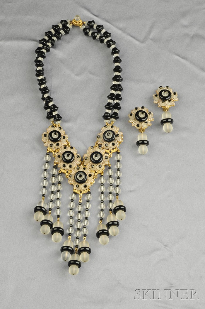 Appraisal: Frosted Glass and Faux Onyx Glass Bead Necklace and Earclips