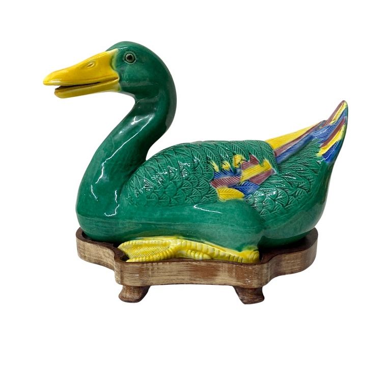 Appraisal: Chinese Porcelain Duck Sculpture Chinese Porcelain Duck Sculpture Measures inches