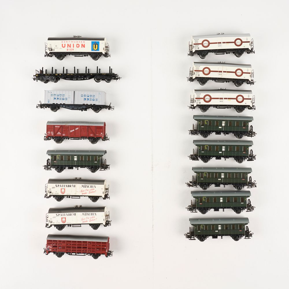 Appraisal: Grp Marklin Scale Train Rail Cars Marklin Germany Group of