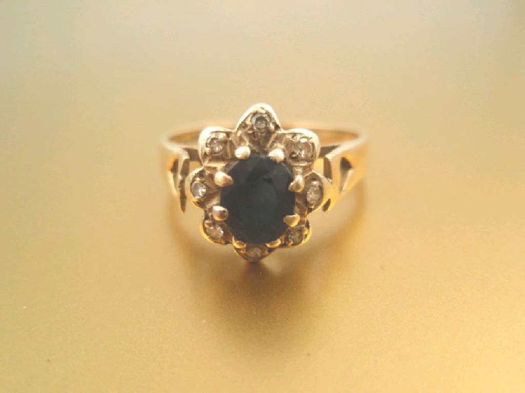 Appraisal: A ct gold blue and white stone cluster dress ring