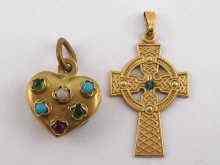 Appraisal: A carat gold cross pendant and a carat gold heart