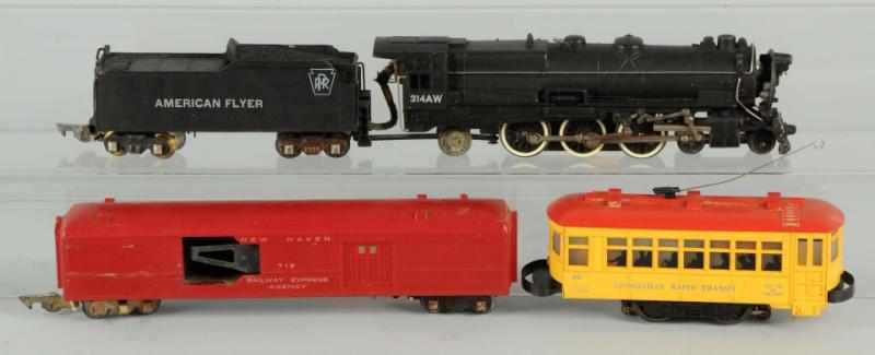 Appraisal: Lot of American Flyer Lionel Train Items American Includes American