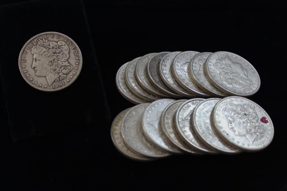 Appraisal: SIXTEEN U S SILVER MORGAN DOLLARS -P -P -P -P