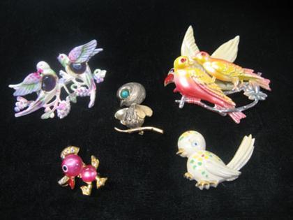 Appraisal: Group of five bird pins Some set in gold like