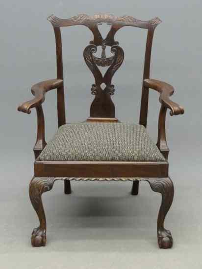 Appraisal: th c Philadelphia carved armchair '' Seat Ht '' Overall