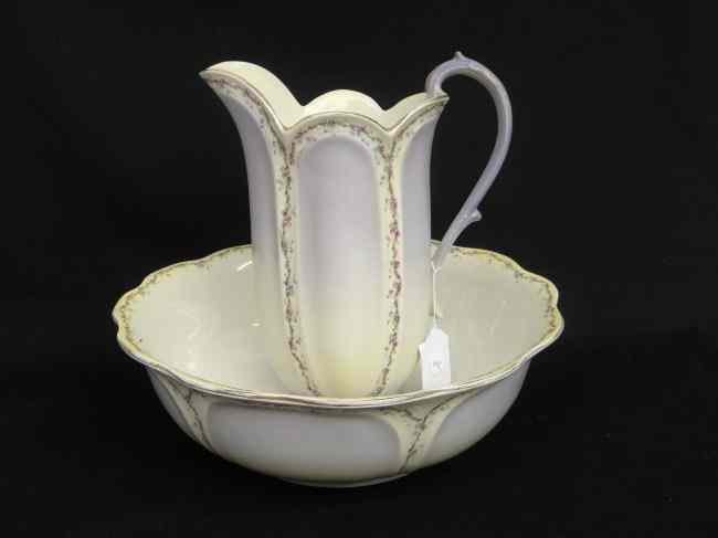 Appraisal: Staffordshire ''''Warwick Shape'' pitcher and bowl