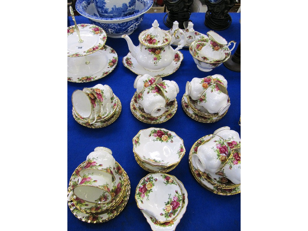 Appraisal: Royal Albert 'Old Country Roses' teaset to include teapot cakestand