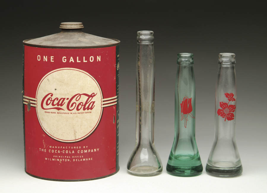 Appraisal: LOT OF MISC COCA-COLA ADVERTISING ITEMS Includes set of three