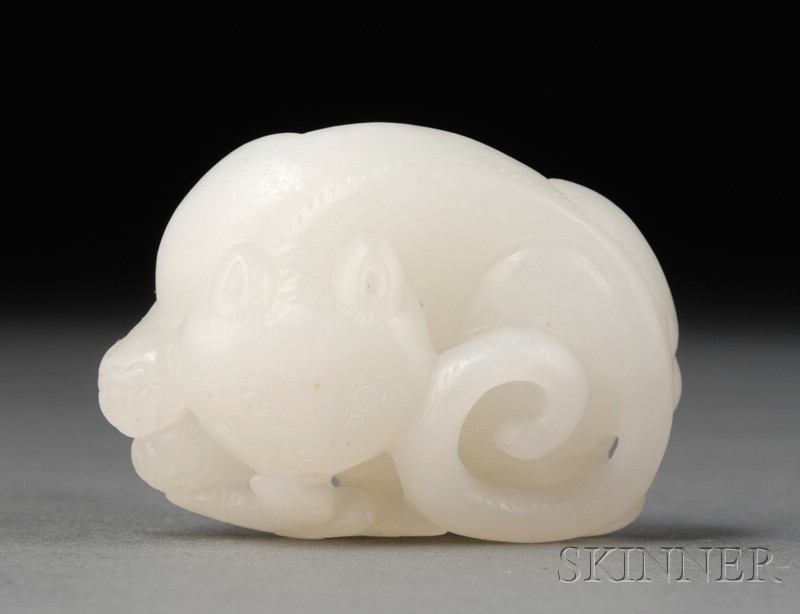 Appraisal: White Jade Cat grayish-white color lg in