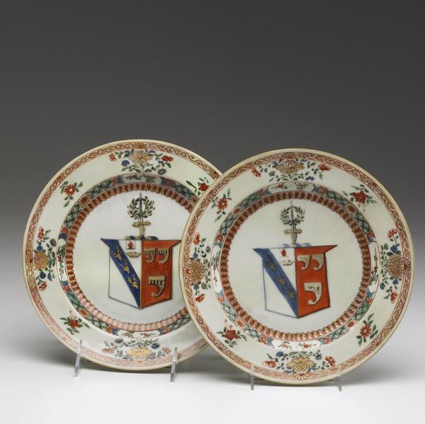 Appraisal: CHINESE EXPORT Pair of armorial design plates ca dia