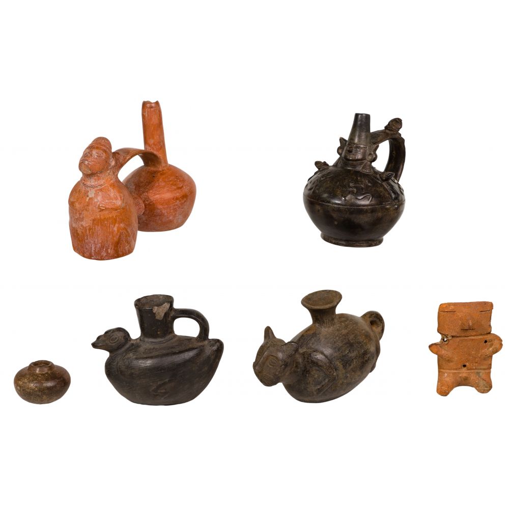 Appraisal: PRE-COLUMBIAN SOUTH AMERICAN POTTERY ASSORTMENT items including Chimu black ware