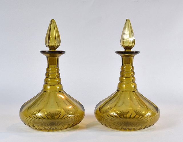 Appraisal: A pair of glass ships decanters th Centuryeach with ring