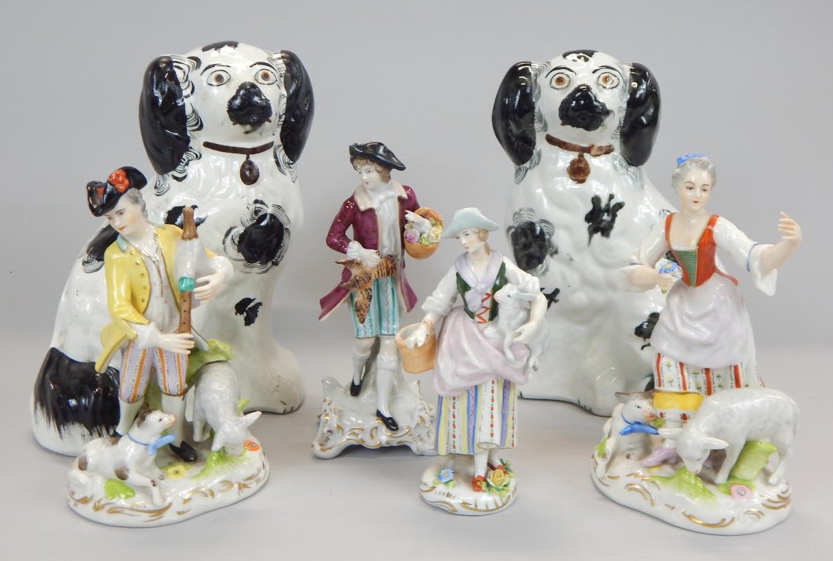 Appraisal: A collection of pottery and porcelain to include a pair