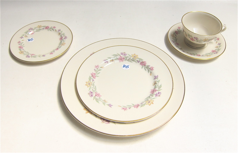 Appraisal: PICKARD CHINA SET Garland pattern pieces dinner plates salad plates