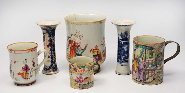 Appraisal: A CHINESE POLYCHROME TANKARD decorated with a garden scene with