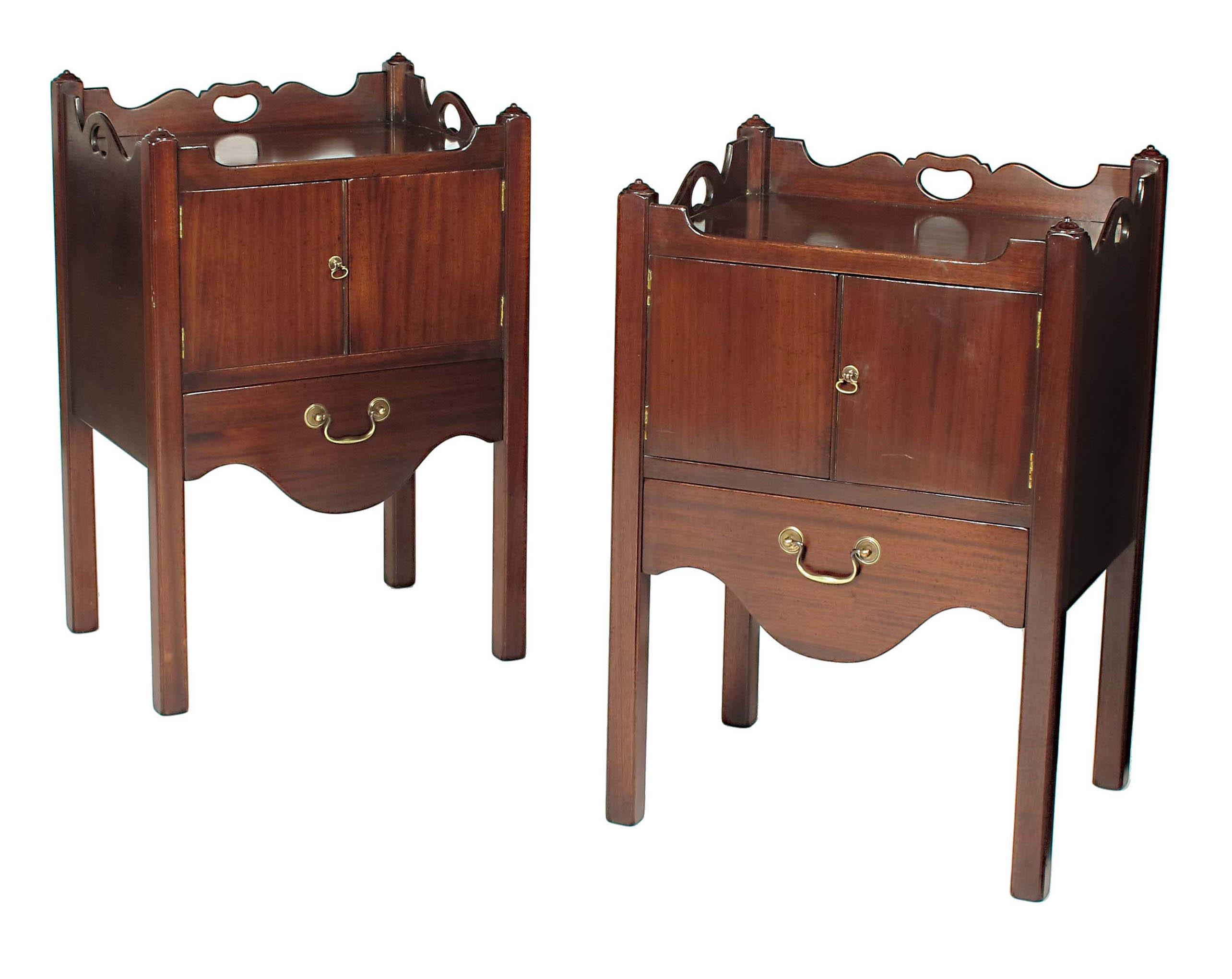 Appraisal: A pair of mahogany tray top bedside commodes in George