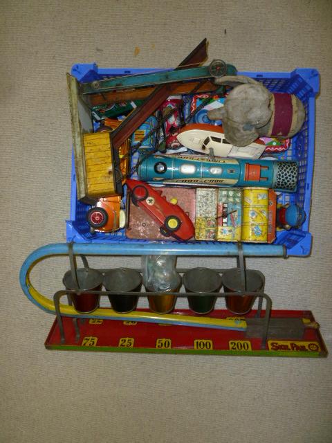 Appraisal: Twelve various tinplate novelty toys part clockwork part battery powered