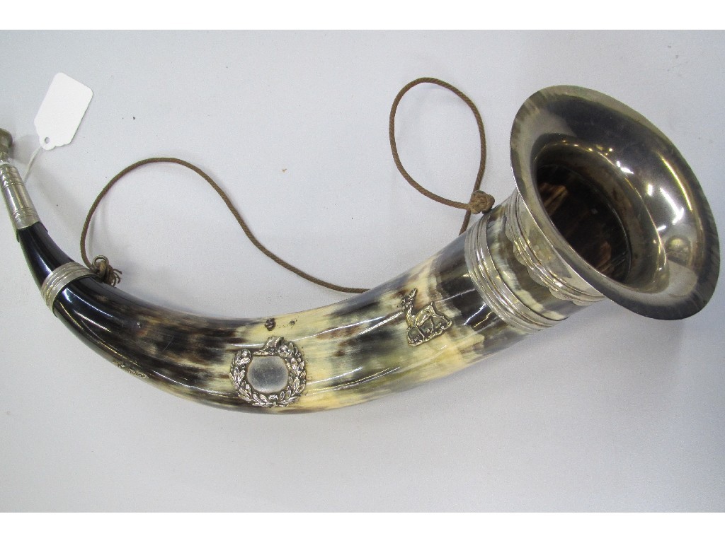 Appraisal: Silver plated mounted hunting horn