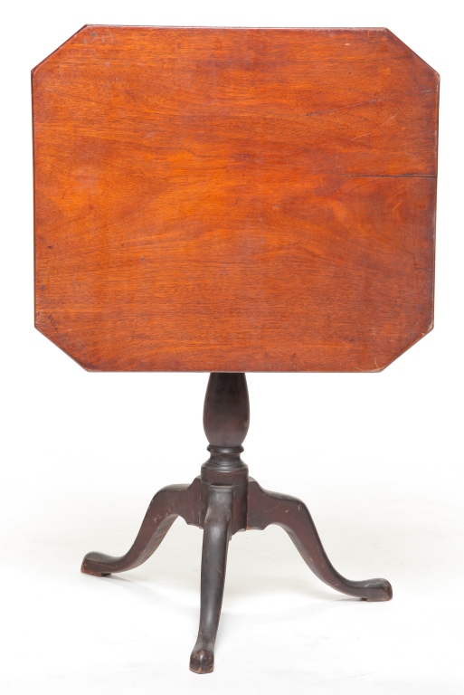 Appraisal: AMERICAN QUEEN ANNE TILT TOP TABLE Ca mahogany Rectangular top