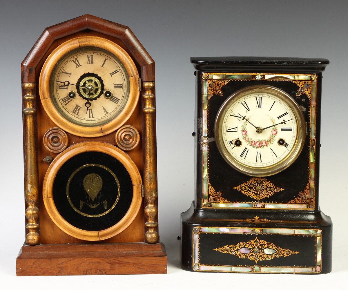 Appraisal: Ingraham Co Bristol CT Cottage Clock Rosewood case gilded columns