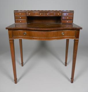 Appraisal: Hepplewhite Style Ladie's Writing Desk in Mahogany serpentine front stepped